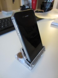 Paul Priestman makes DIY smartphone stand from an egg box